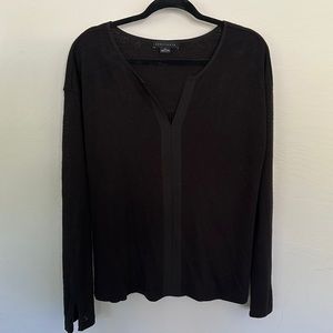 Black knitted, long sleeve with split hem sleeves